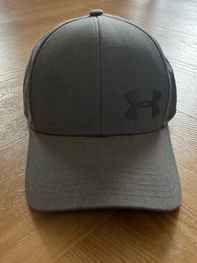 Under Armor Hat - Grey